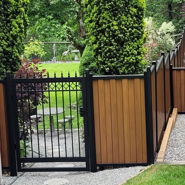 no maintenance privacy fence